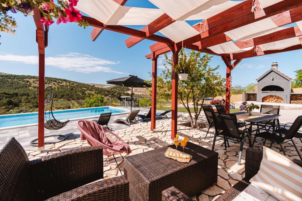 Guest House "The View" - With A Pool Donje Polje Exterior foto